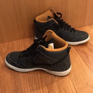 Nike women’s high tops - 6